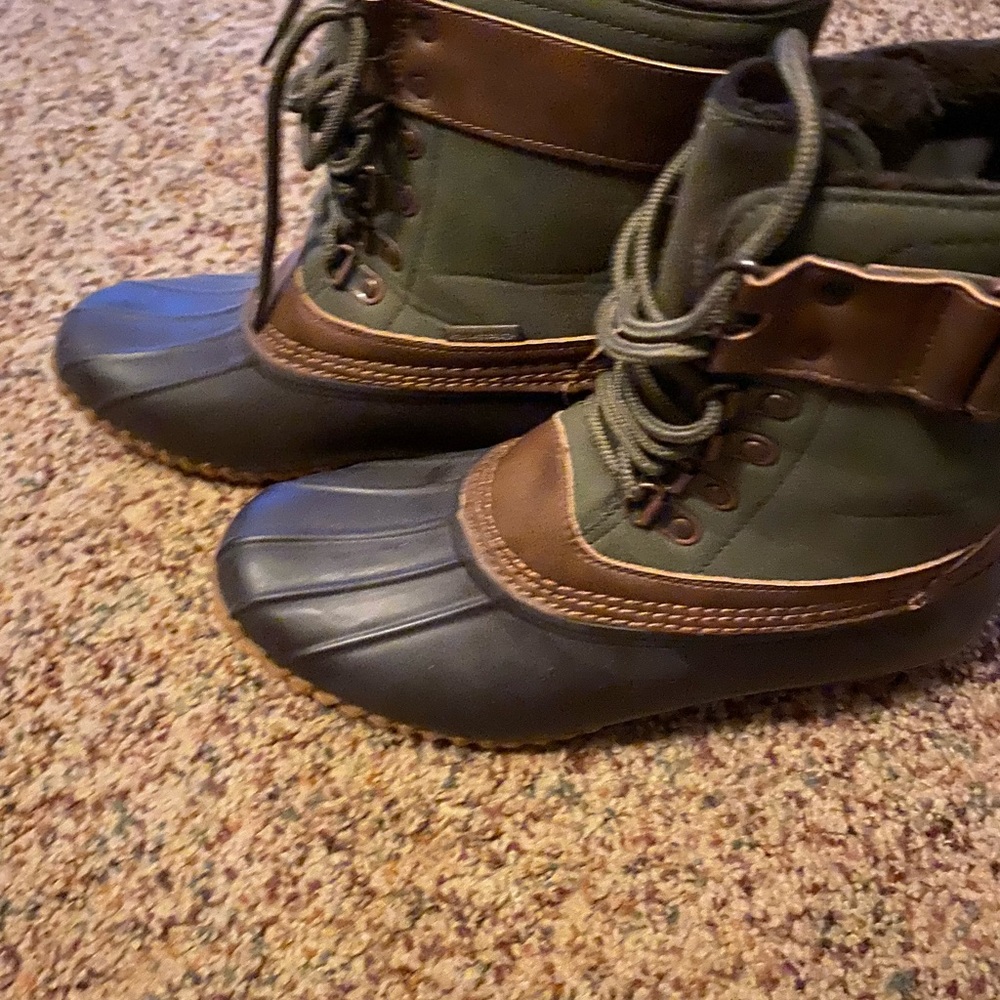 JBU women’s duck boots worn once or twice